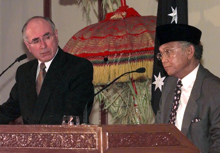 two leaders, australia indonesia, 1999