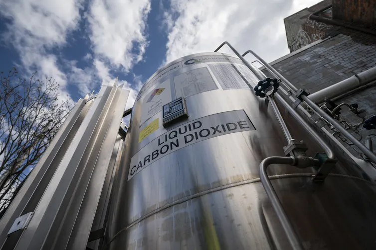 carbon dioxide tank