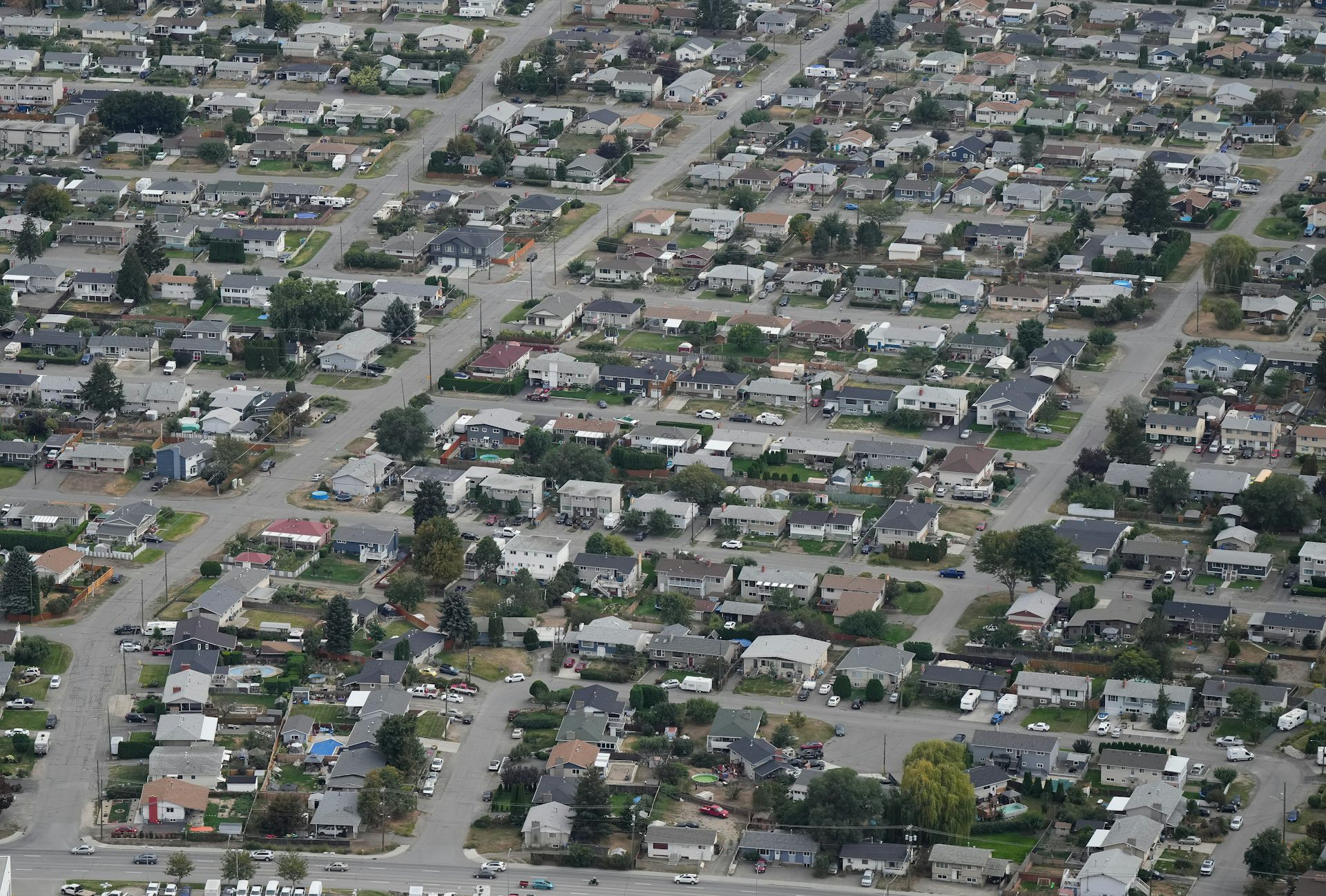 A neighbourhood seen from aerial view.