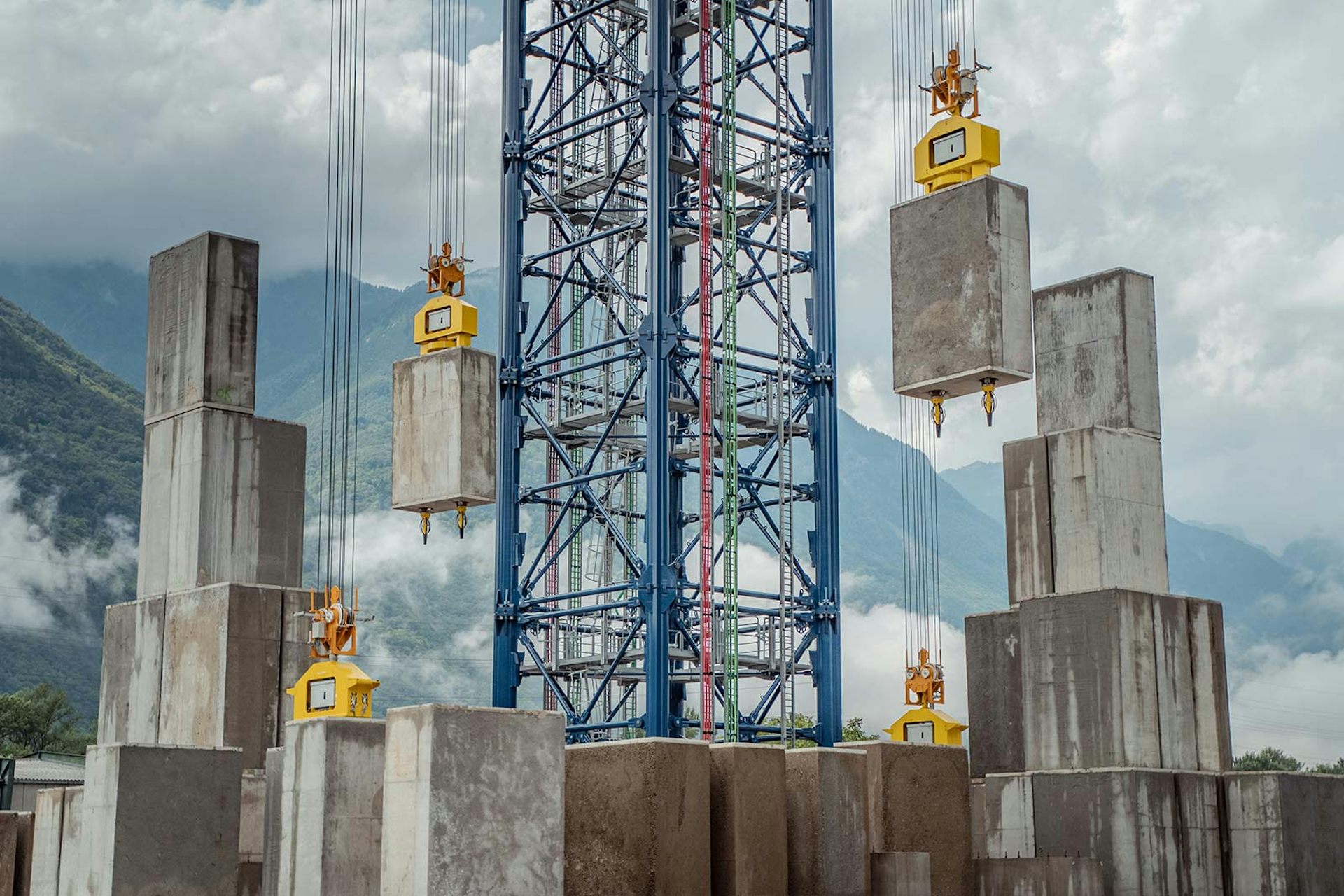 Almacenamiento de la energía por gravedad, image size:1356x668