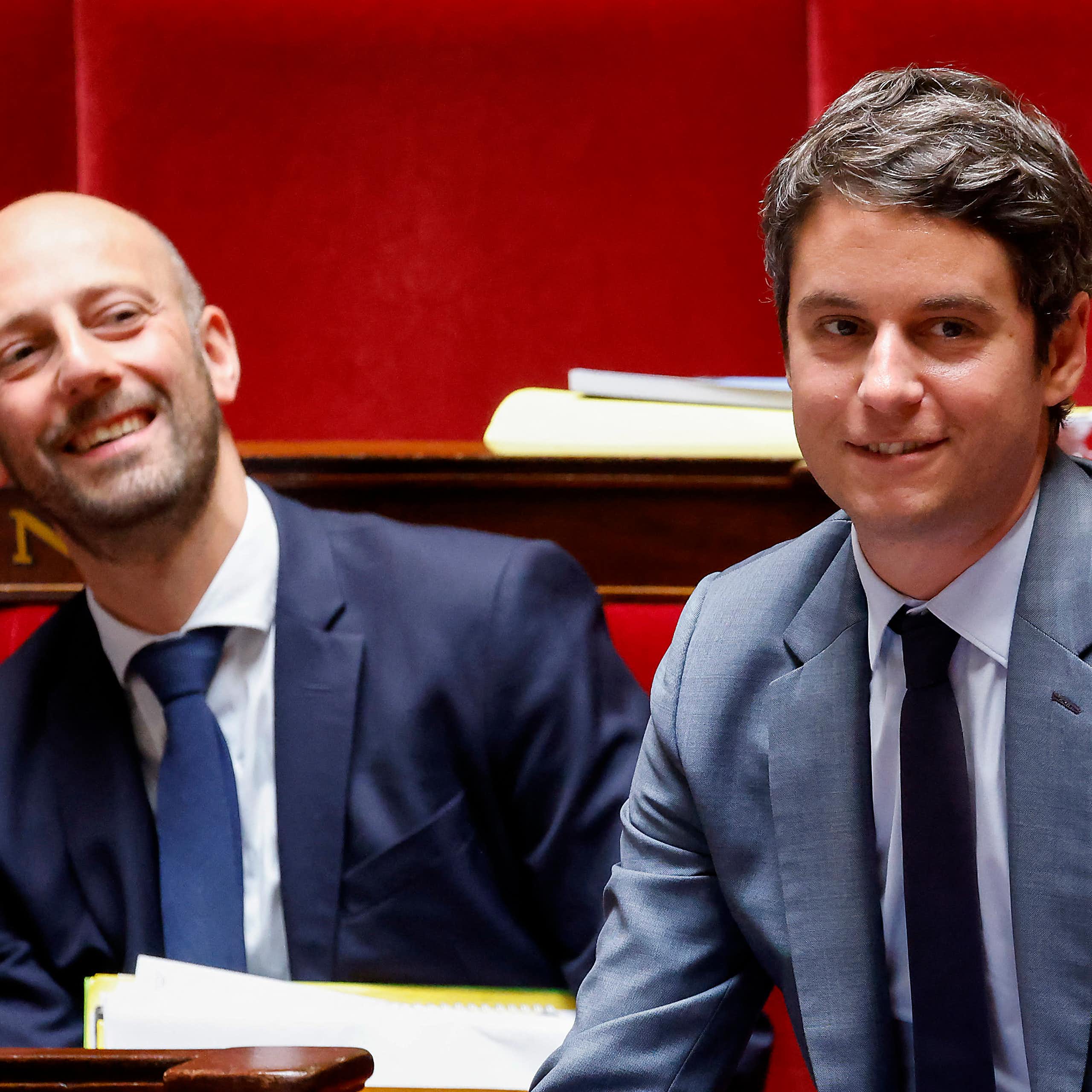 Le Premier ministre  Gabriel Attal  et le  ministre  de la Transformation et de la Fonction publics Stanislas Guerini à l'Assemblée nationale à Paris, le 3 juin 2024.