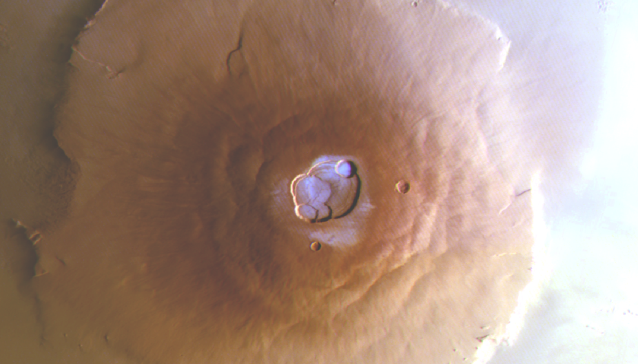 Du givre a été détecté sur Olympus Mons, le plus haut volcan non seulement de Mars mais aussi de tout le système solaire.