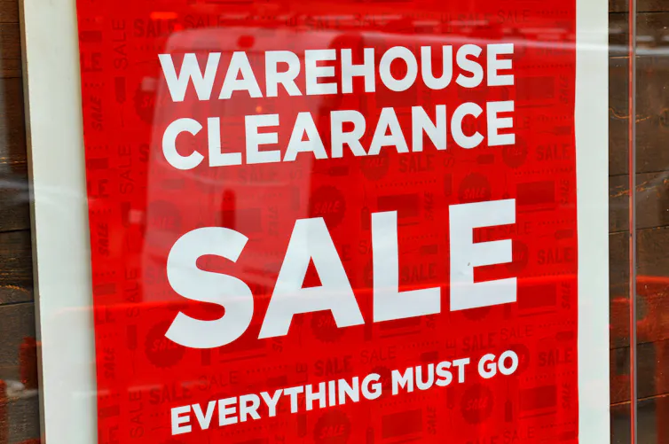 Large sale sign
