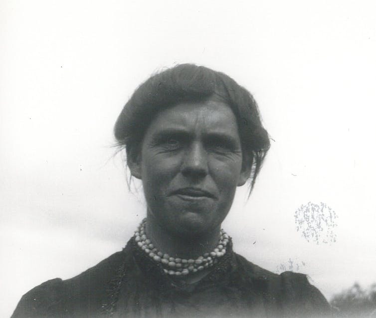 Black and white photo of Betsy Holland.