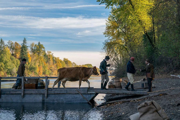 Fotograma de _First Cow_, de Kelly Reichardt.