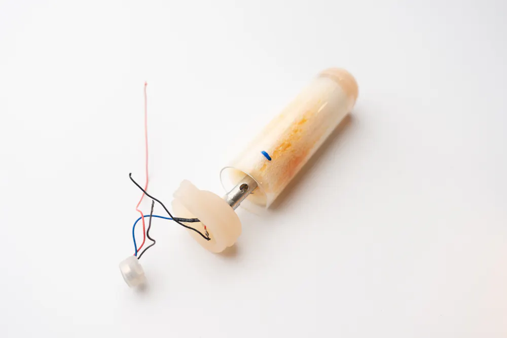 What's really inside vapes? We pulled them apart to find out What's really inside vapes? We pulled them apart to find out