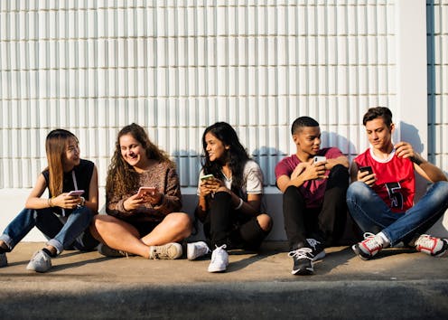 Other countries have struggled to control how kids access the internet. What can Australia learn?