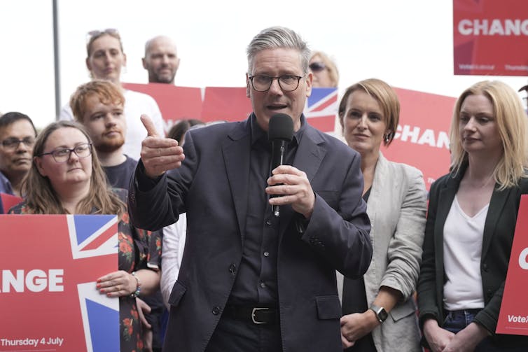 UK Labour leader Keir Starmer addresses a crowd.
