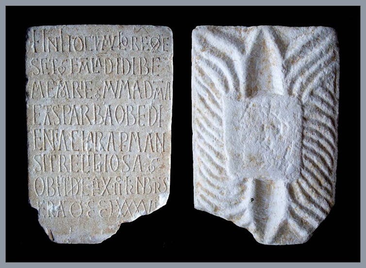 Epígrafe de Mumadomina.