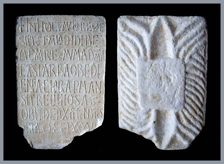 Epígrafe de Mumadomina.