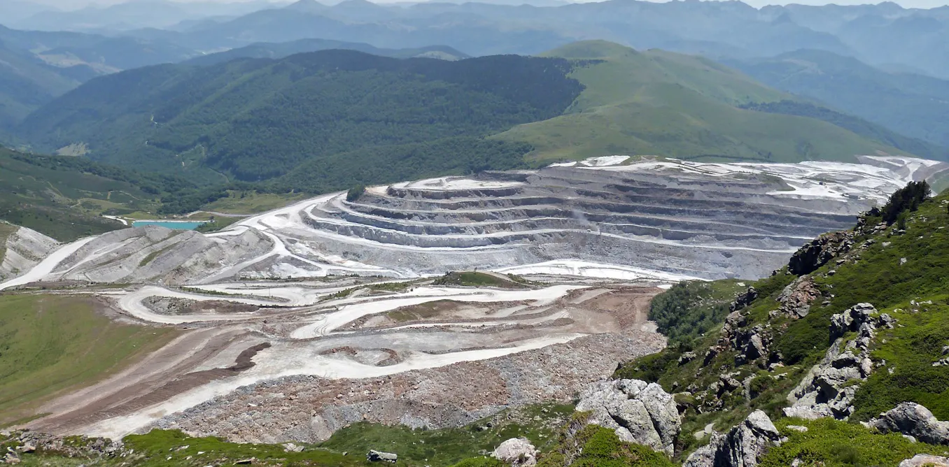 marbre de Campan, talc de Luzenac et diamants de la Drôme marbre de Campan, talc de Luzenac et diamants de la Drôme