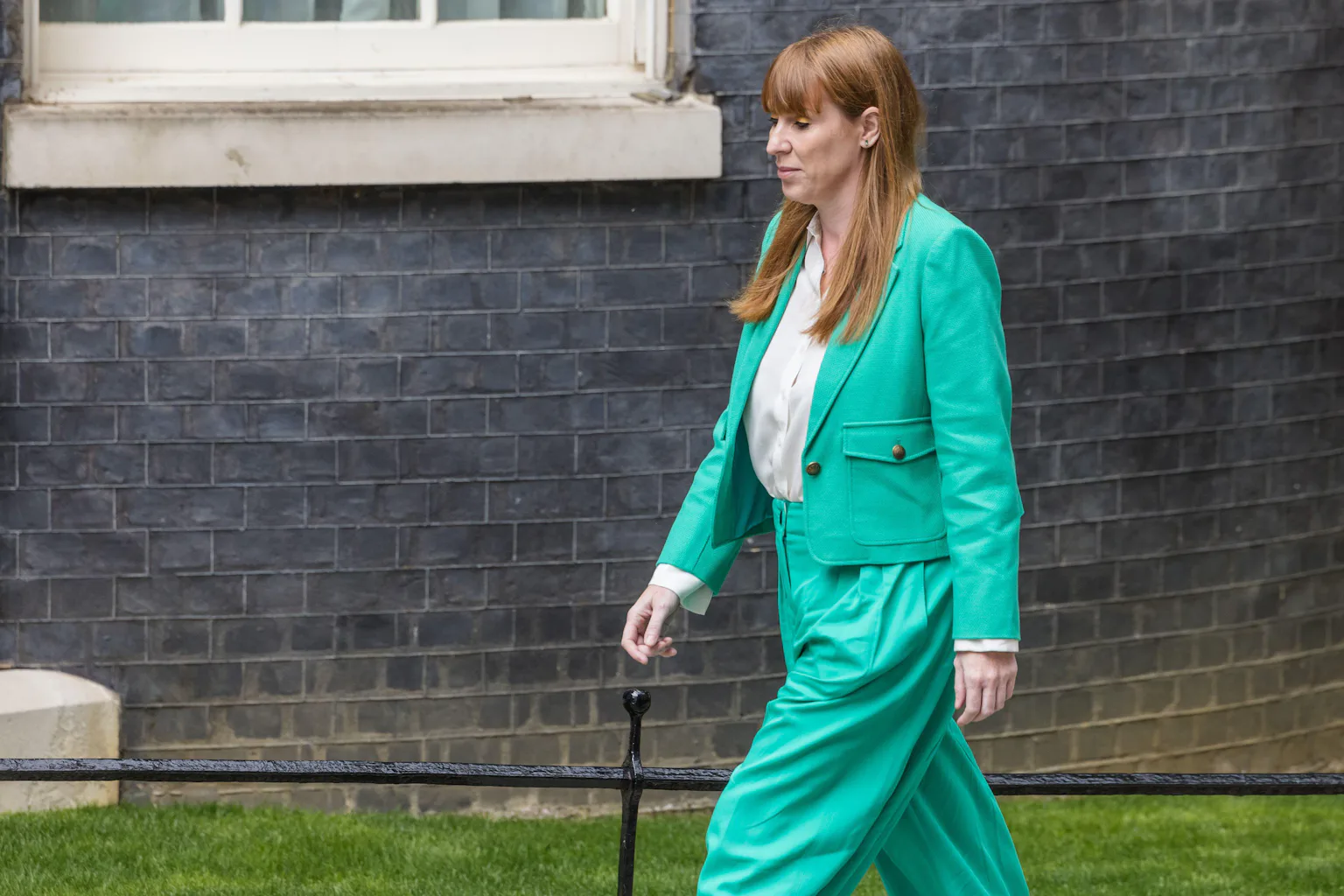 Angela Rayner's green suit: why is it so difficult for women in power to dress 'correctly'? Angela Rayner's green suit: why is it so difficult for women in power to dress 'correctly'?