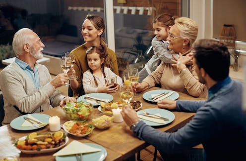 Your parents’ income doesn’t determine yours – unless you’re ultra rich or extremely poor