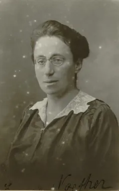 Photographie en noir et blanc d’Emmy Noether