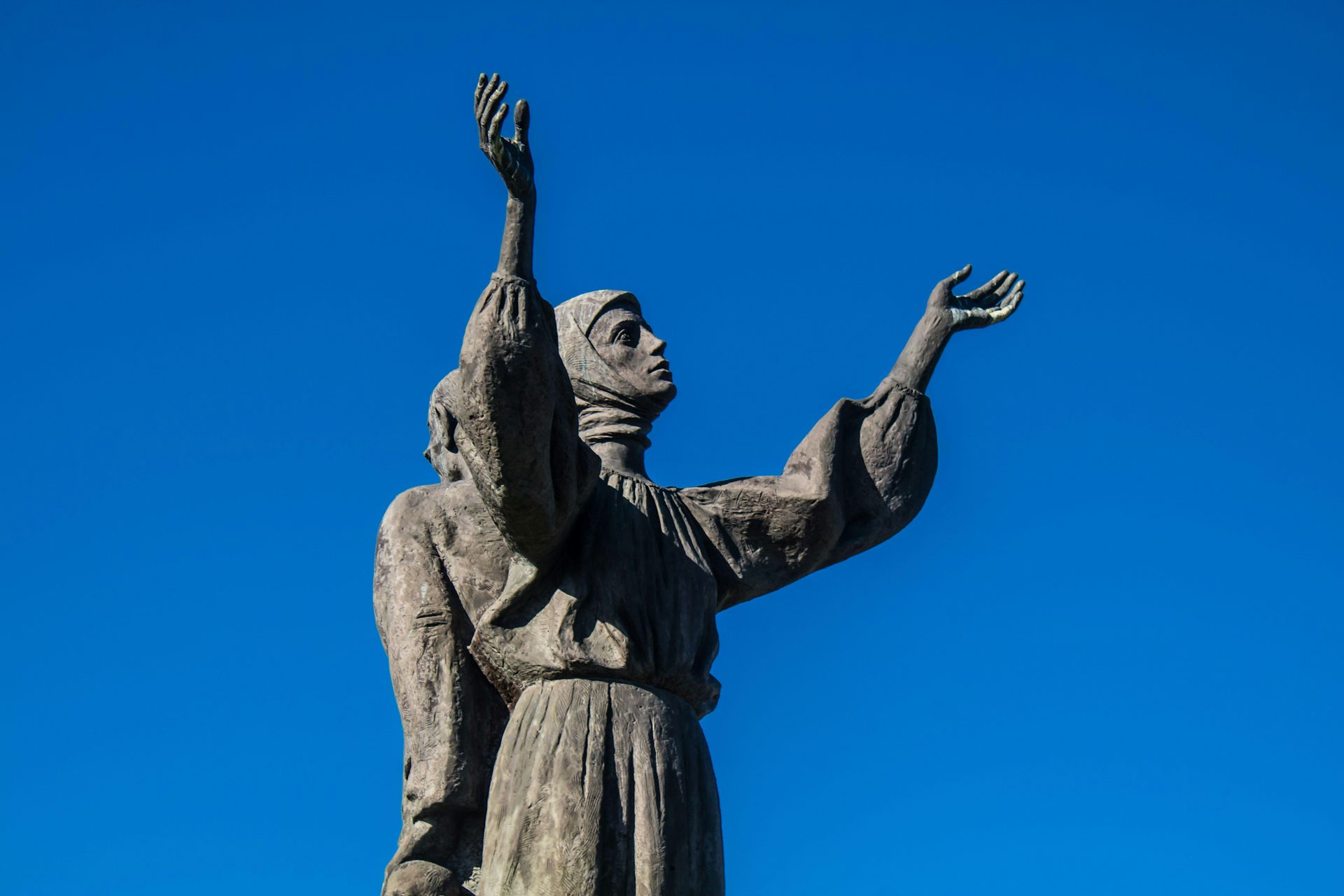A statue of a man, a woman and two children commemorating Ukraine's 1930s famine.
