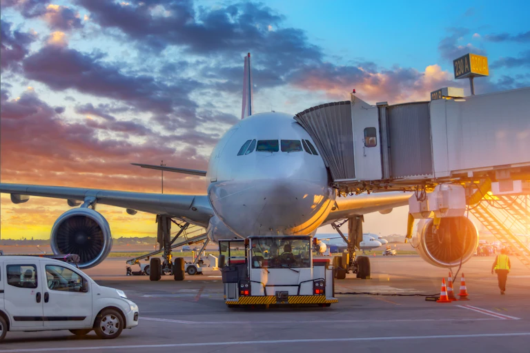 Avión en el aeropuerto