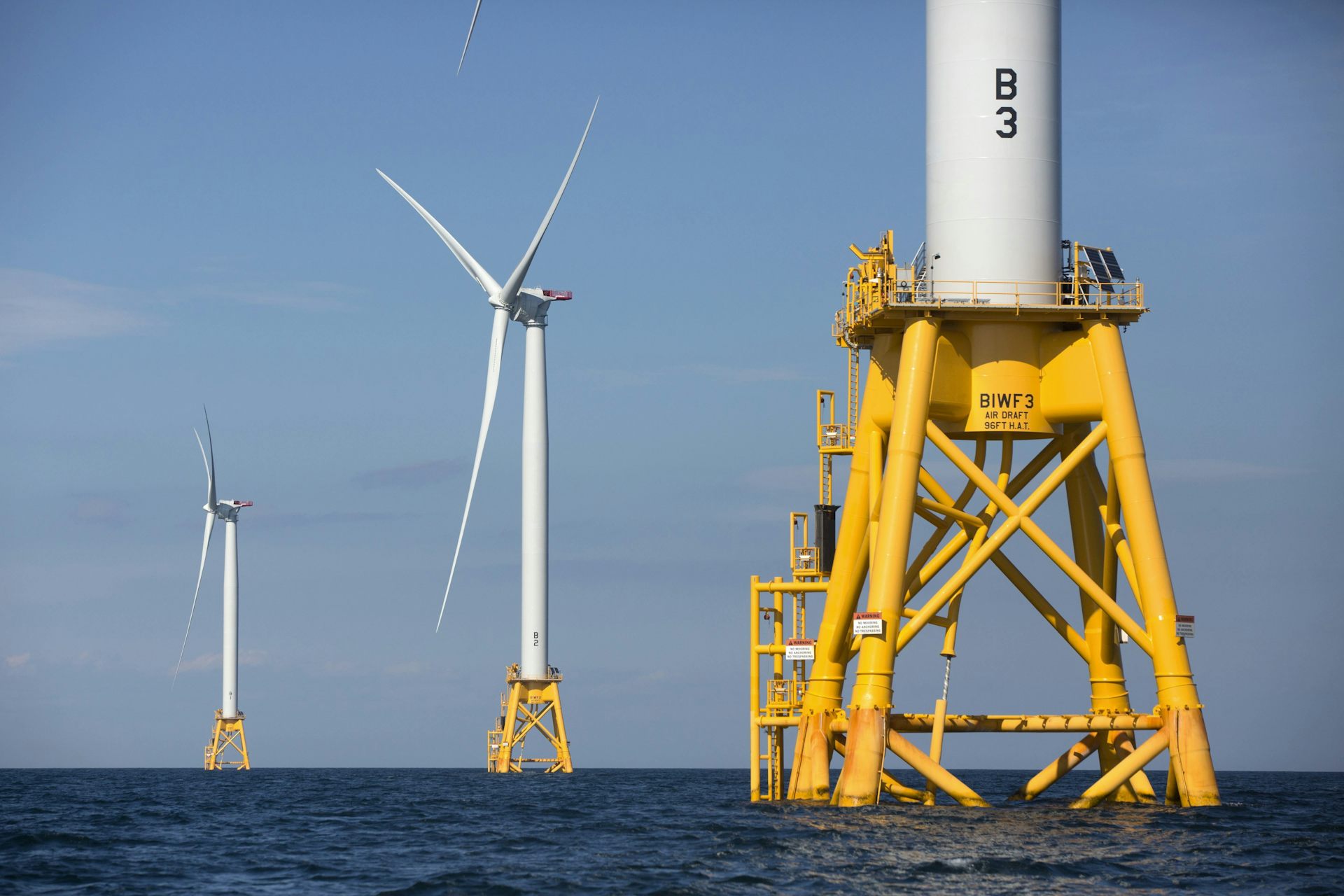 Offshore Wind Farms Connected by an Underwater Power Grid for Transmission Could Revolutionize How the East Coast Gets Its Electricity