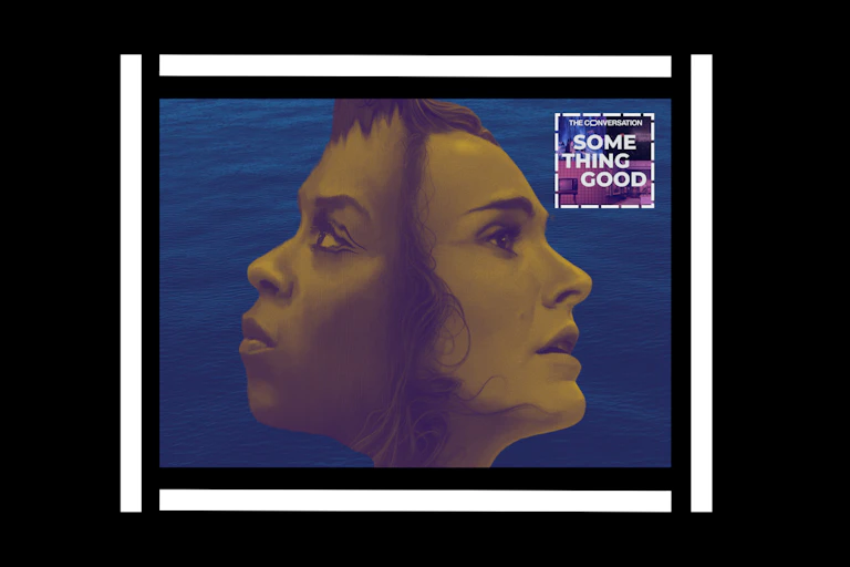 Two women (Natalie Portman and Moses Ingram) with their faces back to back