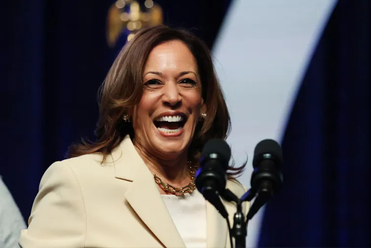 Kamala Harris en train de rire