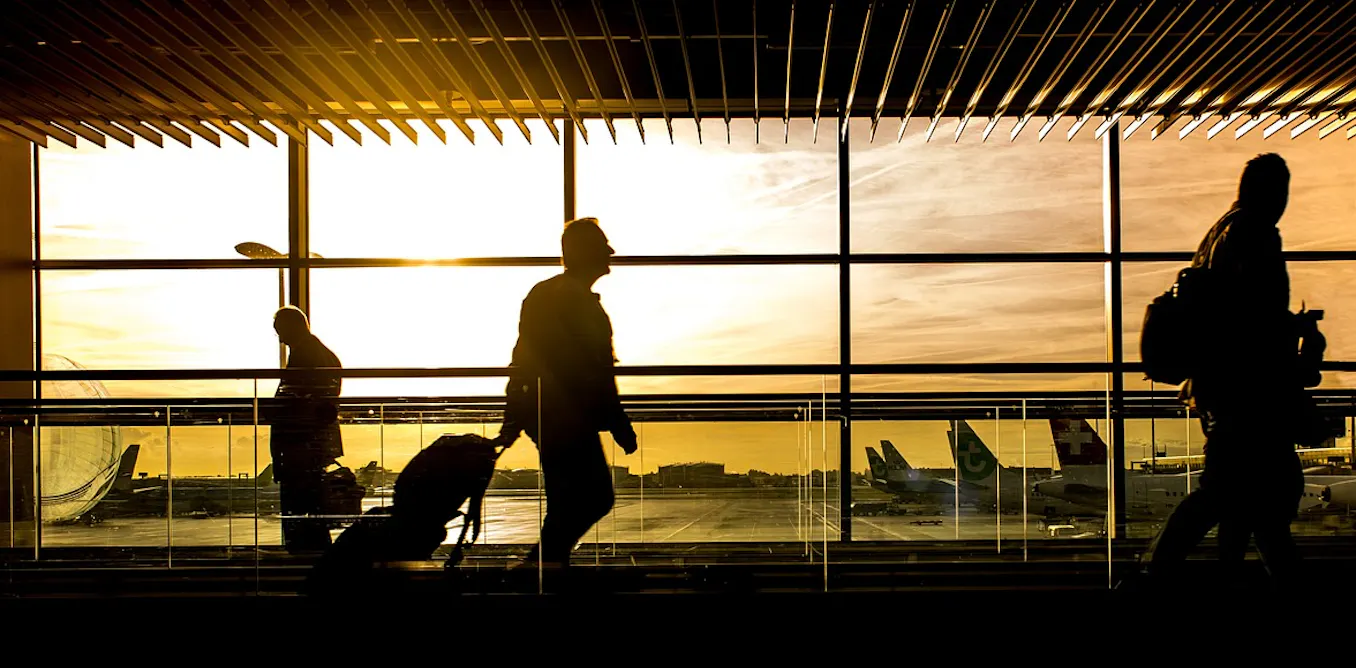 Valise, guide, souvenirs… quand les objets révèlent notre rapport au voyage Valise, guide, souvenirs… quand les objets révèlent notre rapport au voyage