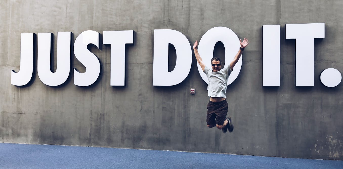 Cómo los eslóganes y las palabras extranjeras influyen en el consumo