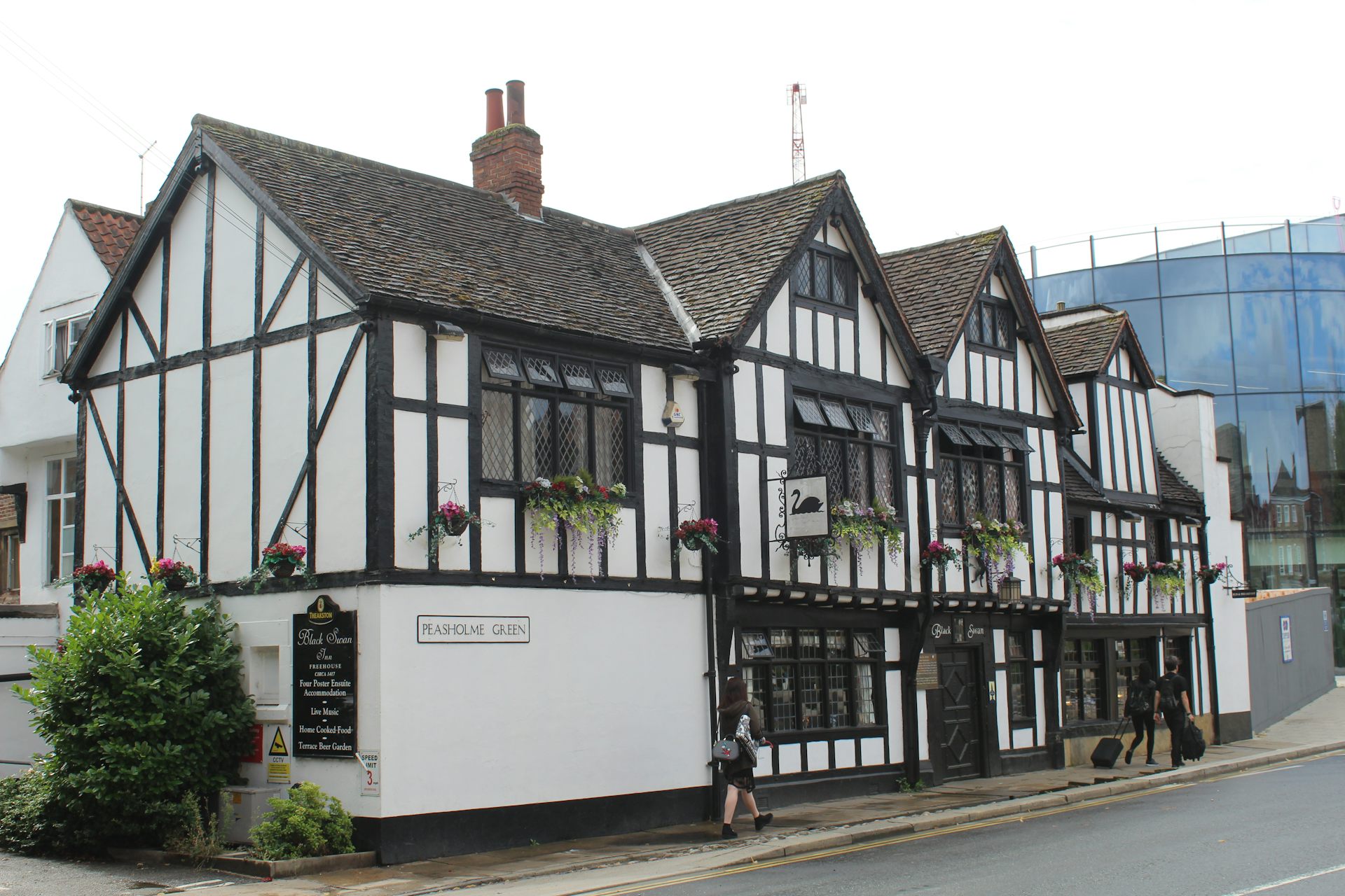 Exterior of Black Swan pub in York