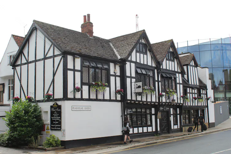 Exterior of Black Swan pub in York