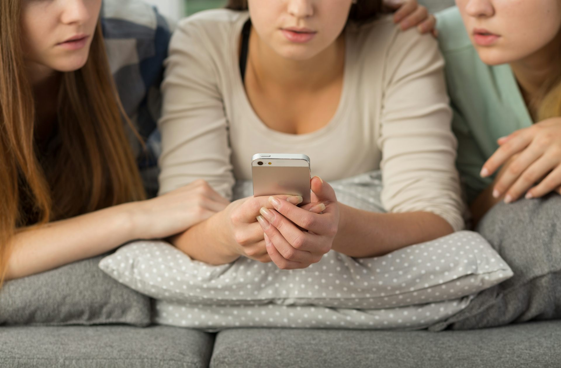 Por qué los adolescentes no hablan con los adultos de sus problemas en  internet