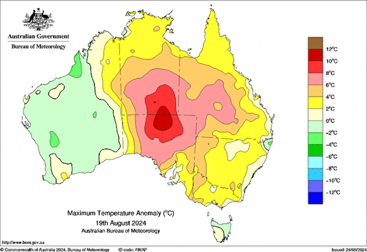 Animated maximum temperature anomaly map showing heat building across central Australia