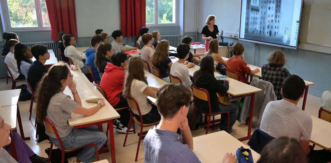 du modèle traditionnel à la salle flexible ? du modèle traditionnel à la salle flexible ?