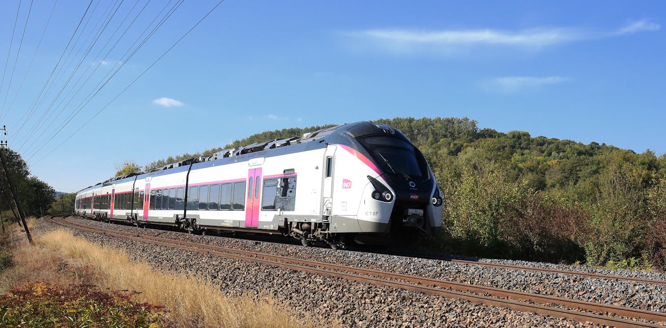 Quelles alternatives décarbonées aux trains qui roulent au diesel (et à quels coûts) ?