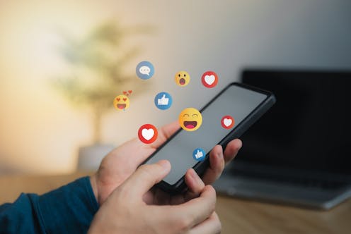 Should parents be worried about social media? We asked 5 experts