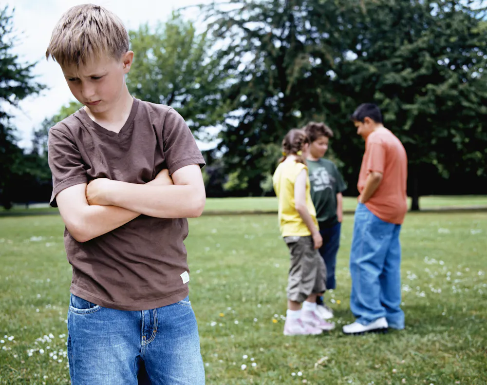 Clique Examples When and why do girls start forming cliques?
