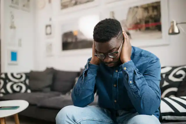 Rushing or delaying decisions is linked to anxiety and depression in ...