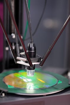 Automated optical inspection equipment for semiconductor silicon wafer defects