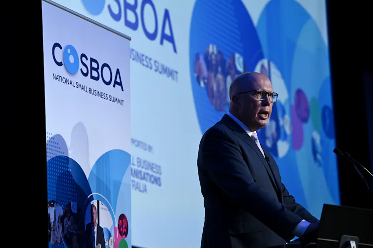 Peter Dutton addressing a summit of small business owners.