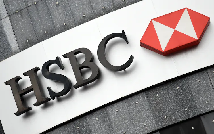 HSBC logo on the outside of a building