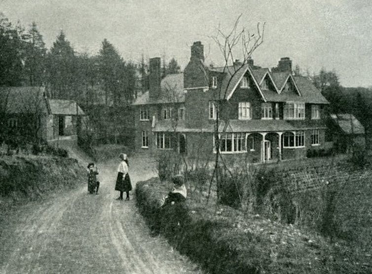 Photo of Arthur Conan Doyle's children playing on the driveway that leads to Undershaw.