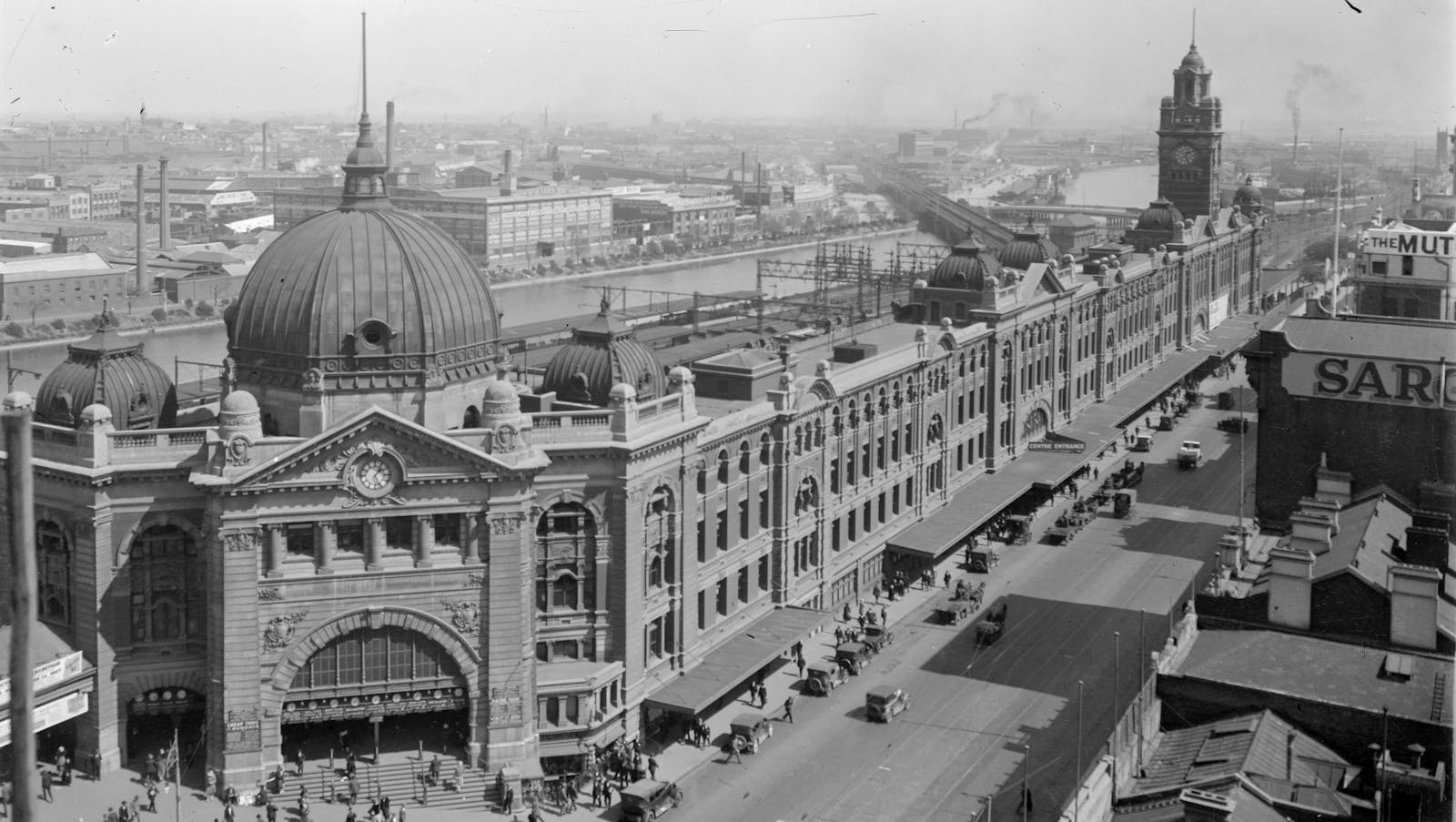 Flinders Street Station And The Yarra, Melbourne 1920-1954
