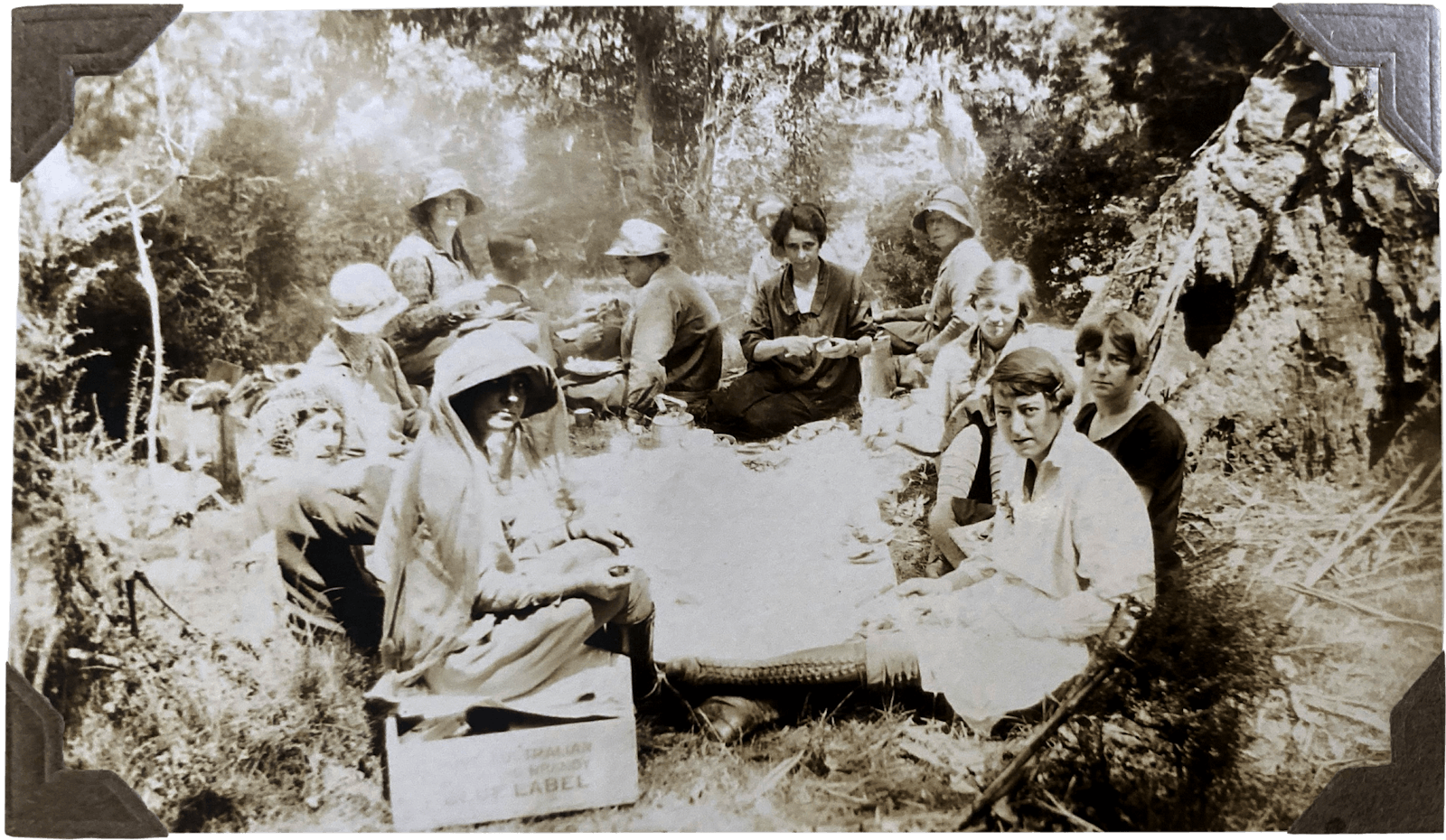 Bushwalkers making lunch