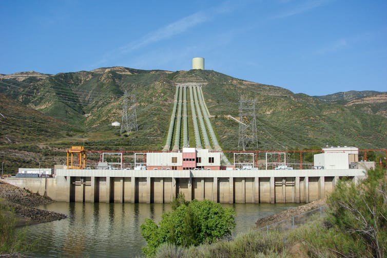Queensland election signals both major parties accept pumped hydro and the renewable energy transition as inevitable 1 file 20241024 15 3j0pkf.jpg?ixlib=rb 4.1 1
