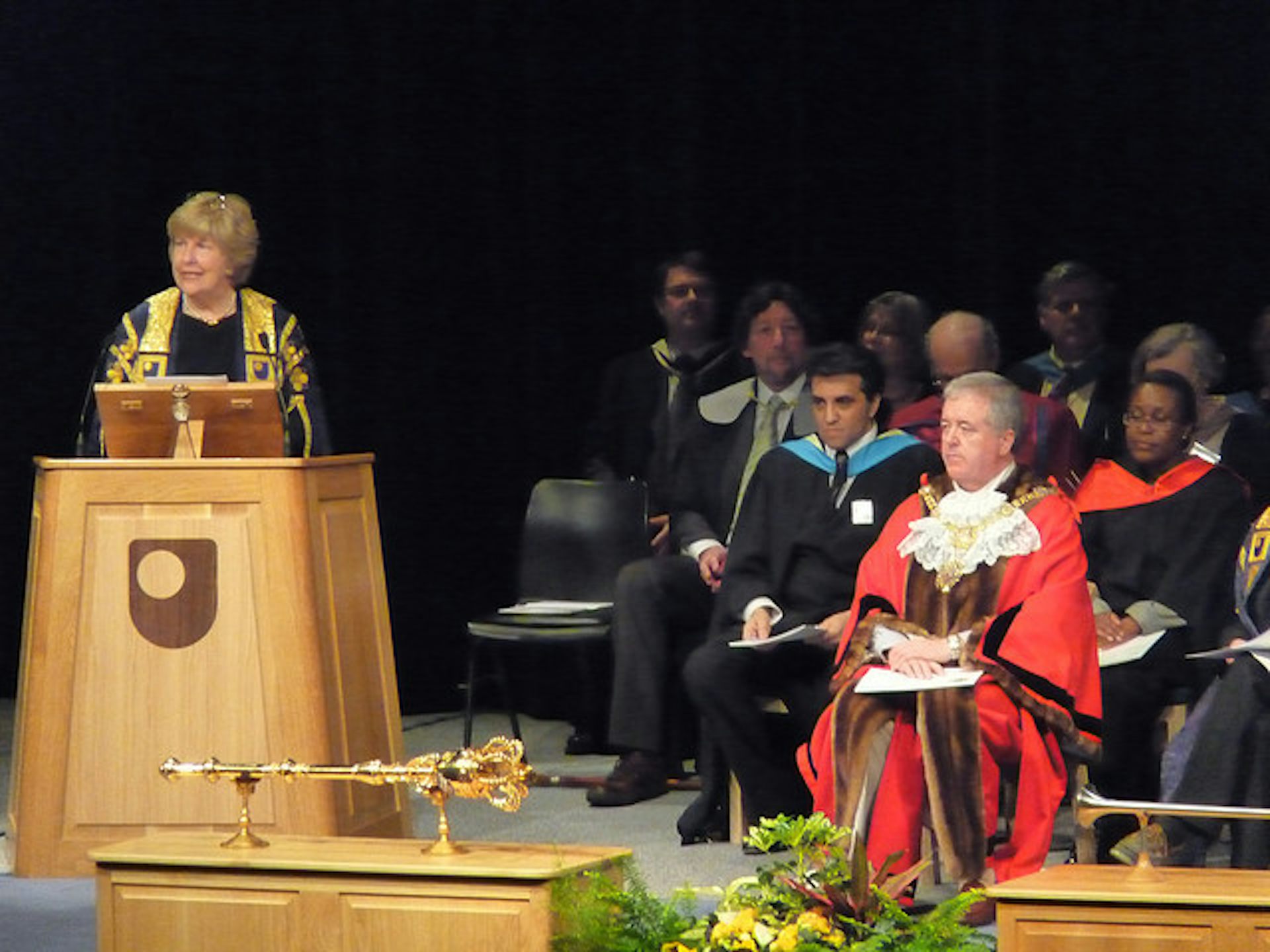 Vicechancellors vs the collegiate who is right on deregulation?