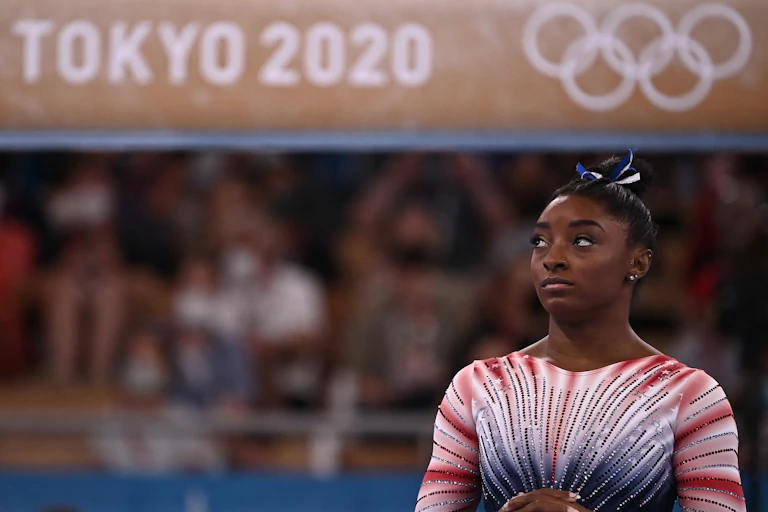 Photo de Simone Biles aux JO de Tokyo.