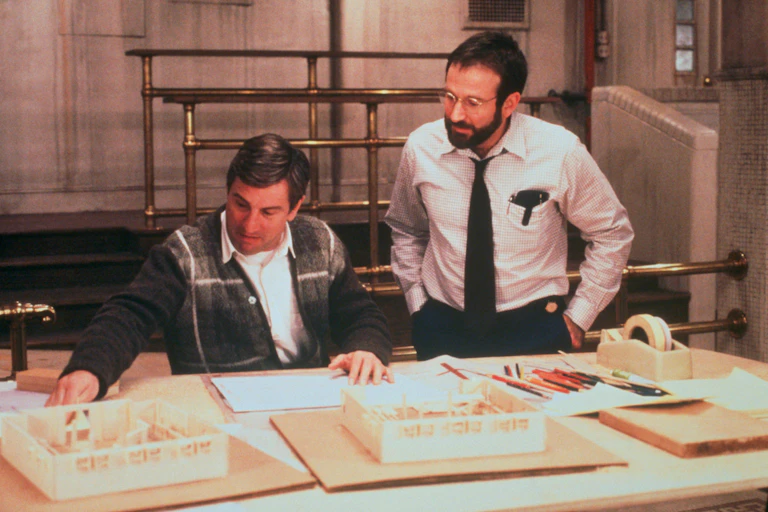 Robert De Niro and Robin Williams in the film Awakenings