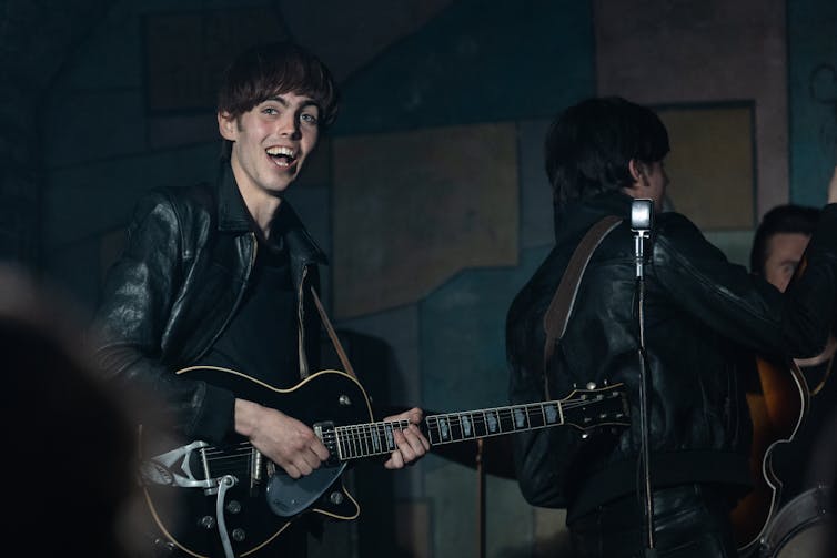 Leo Harvey Elledge as George Harrison