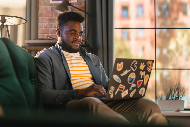 Man uses laptop