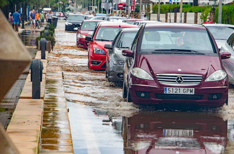 Valence. Inondations. Inondations en Espagne. Rues inondées par les pluies torrentielles