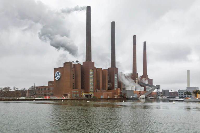 La central eléctrica de la planta de Volkswagen en Wolfsbur (Alemania).
