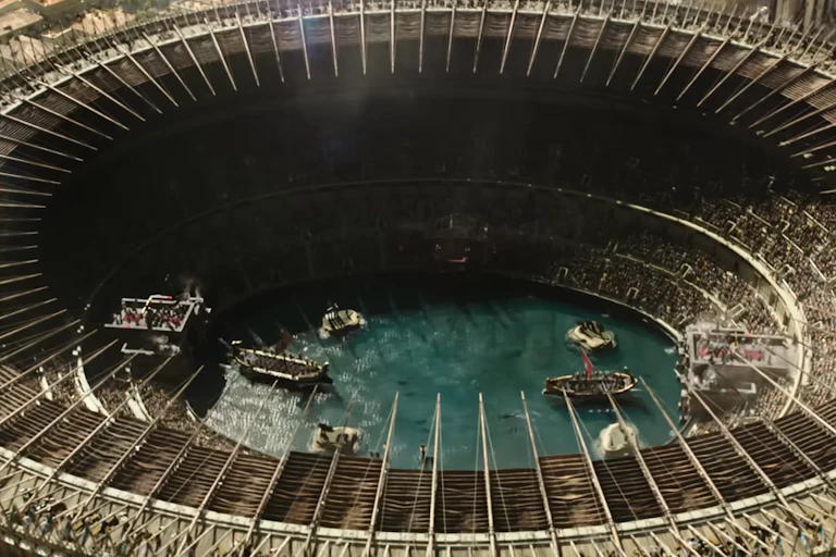 Escena del Coliseo celebrando una naumaquia en 'Gladiator 2'.
