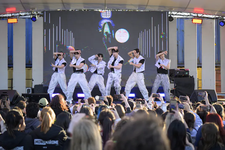 Six dancers on stage.